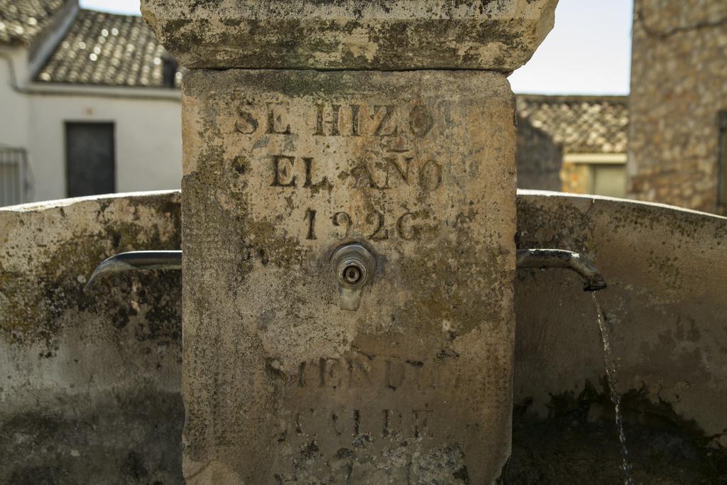 Hostal El Horno de Leopoldo Hueva Exterior foto